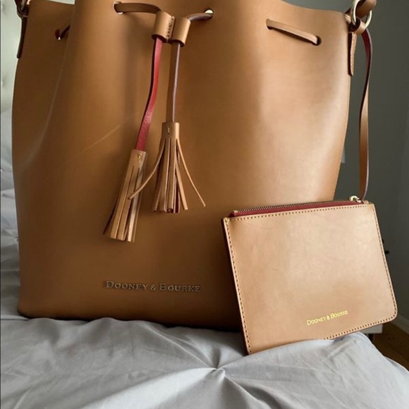 DOONEY & BOURKE Montecito Serena Leather Bucket - Picture 2 of 6